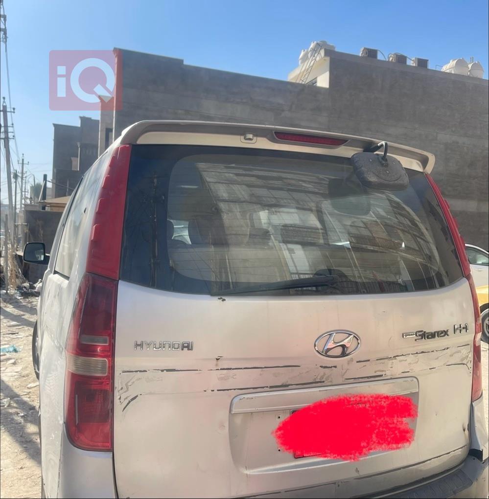 Hyundai Starex